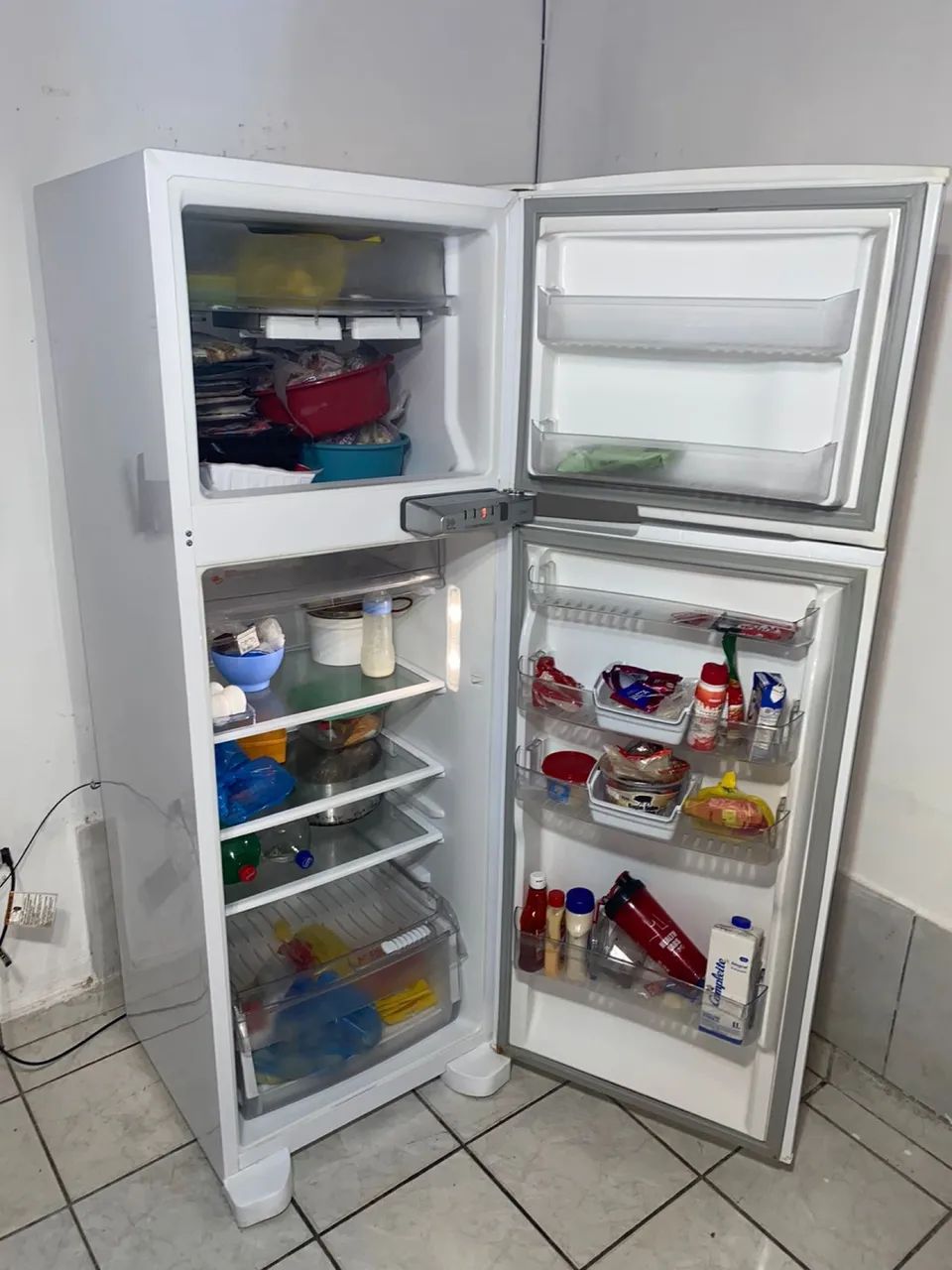 VENDO GELADEIRA BRASTEMP FROST FREE  - Foto 2