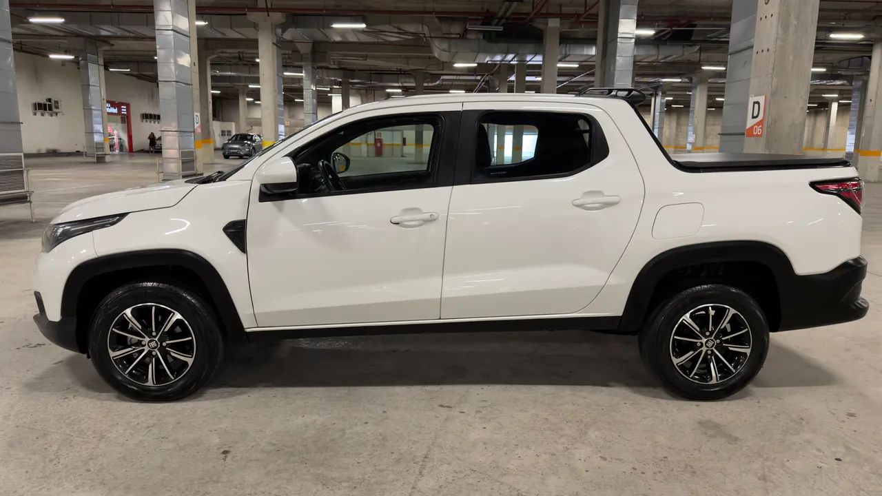 Fiat Strada Endurance 1.4 Flex 8V C 2021 - Foto 2