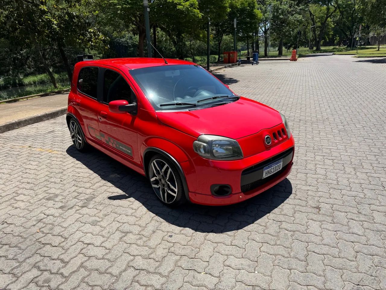 Fiat Uno Sporting 1.4 EVO Fire Flex 8V 4P 2012 - Foto 2