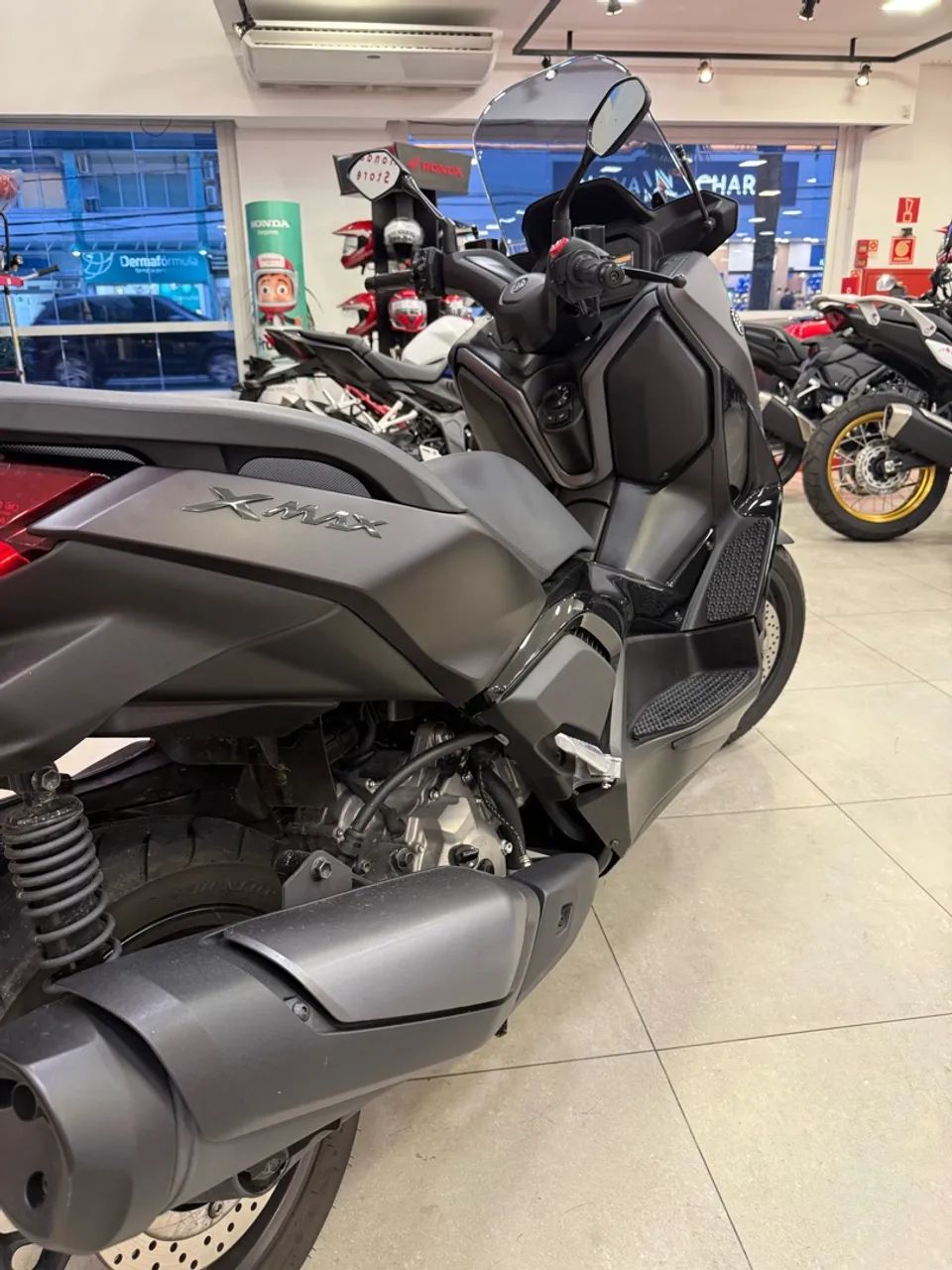 Xmax 300 conect 4400km marrom  - Foto 4