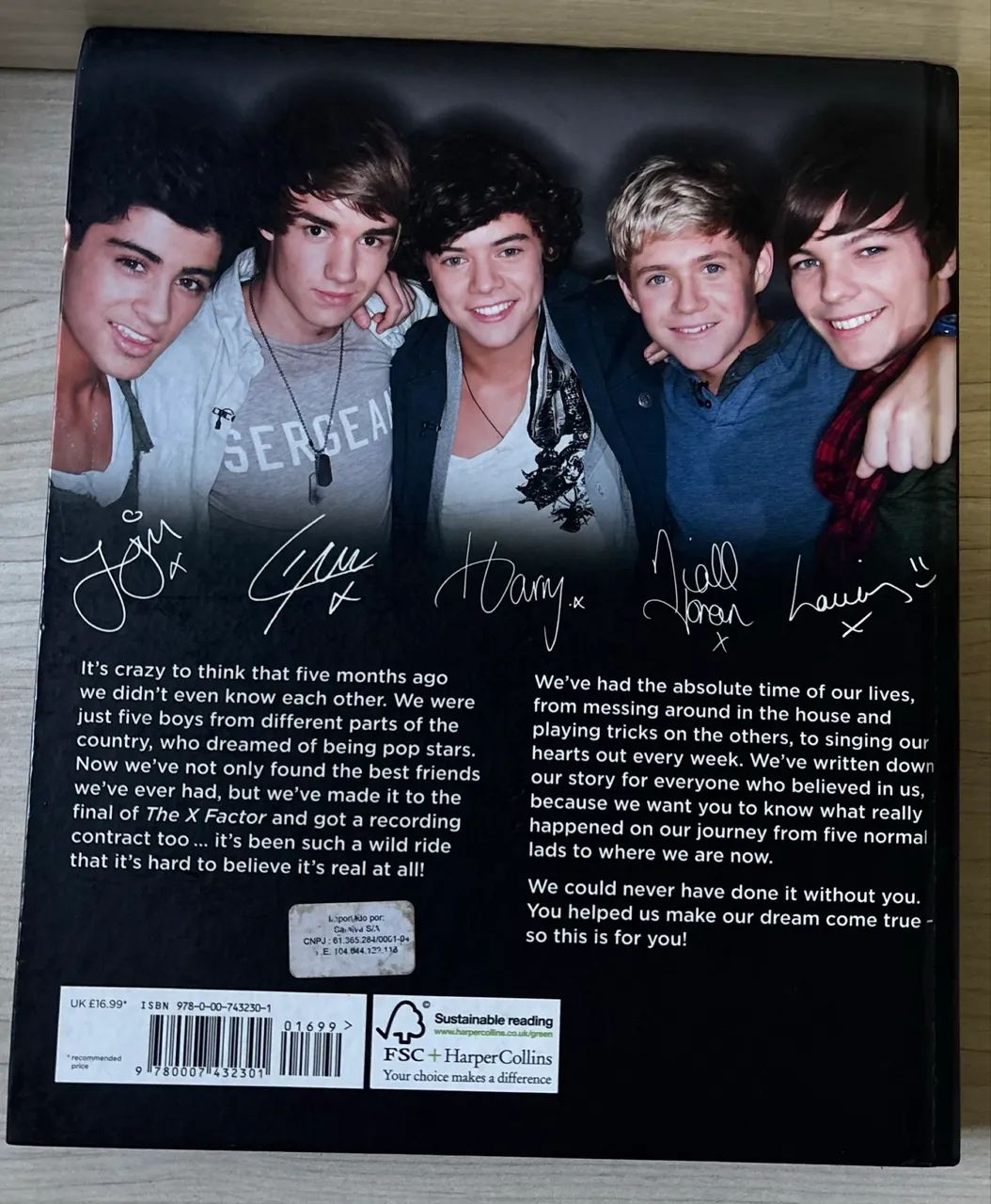 Livro one direction Forever young  - Foto 2