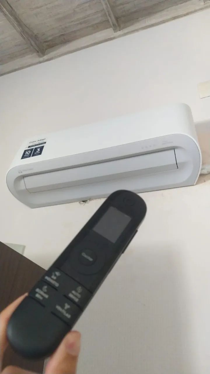 Ar-Condicionado Split 12000 BTUs Electrolux  - Foto 2