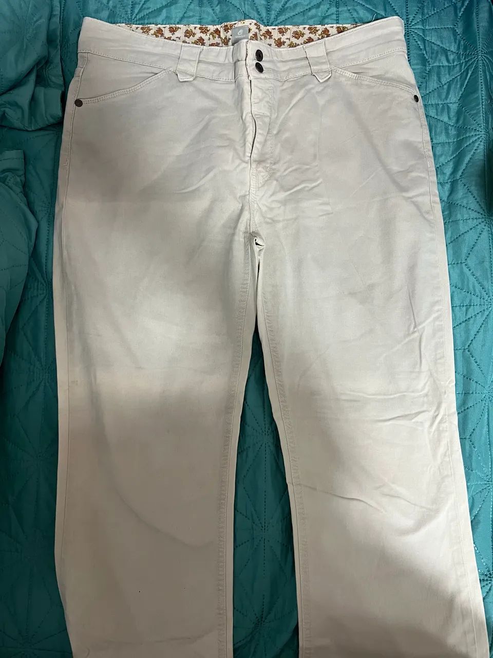 Calça jeans bege clara tamanho 48 (plus size) - Foto 3