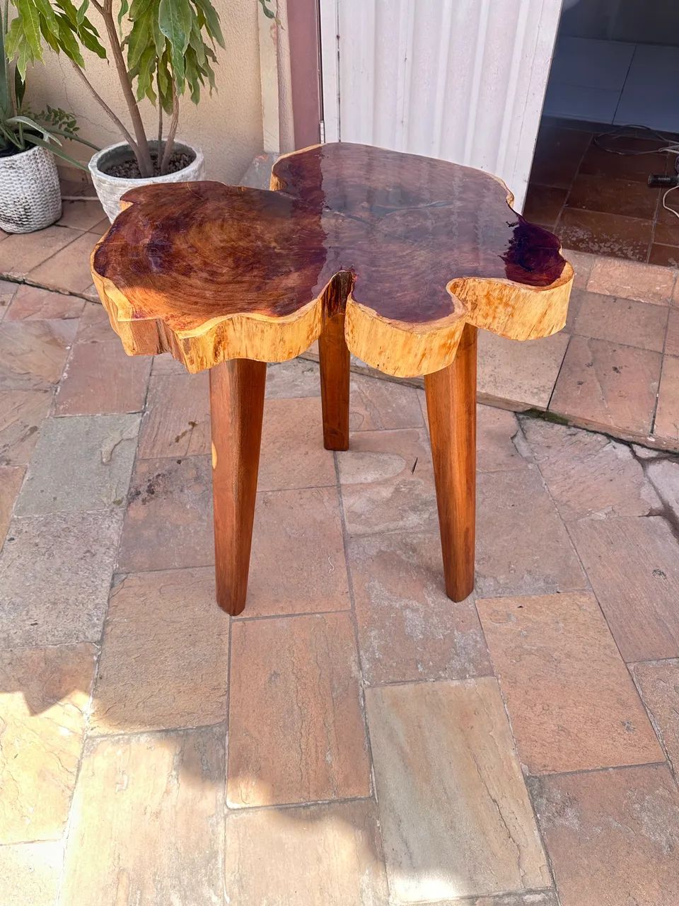 Mesa alta,Artesanal Resinada para cantos  - Foto 4