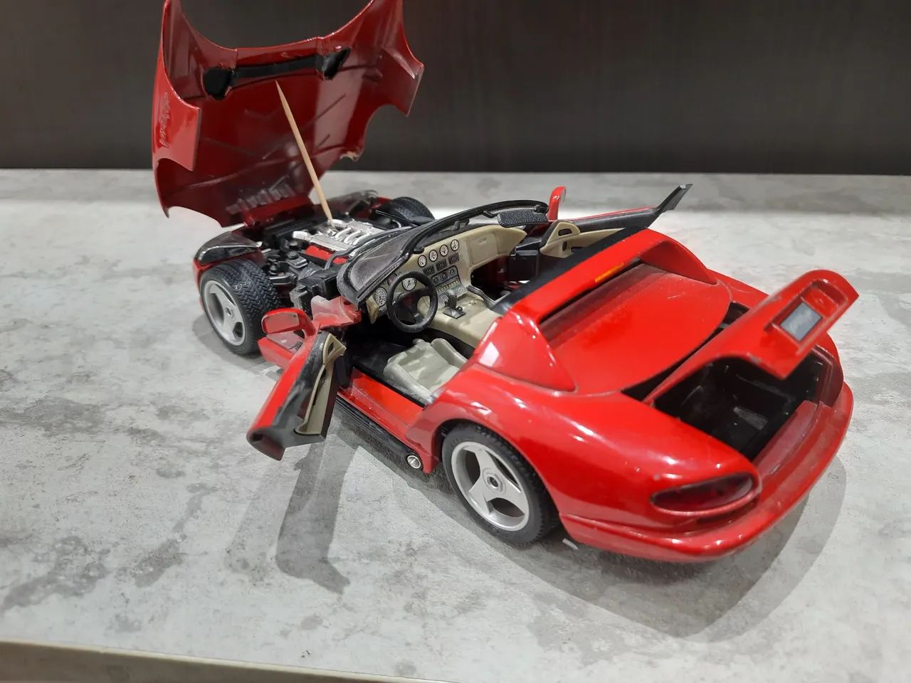 Miniatura Dodge Viper RT10 - Burago - Escala 1:18 - Foto 5