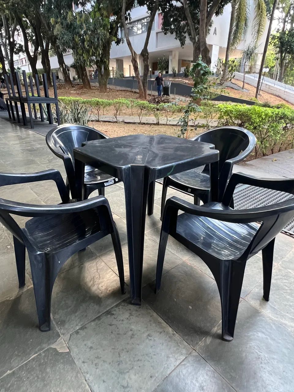 Conjunto de mesa e cadeira  - Foto 2