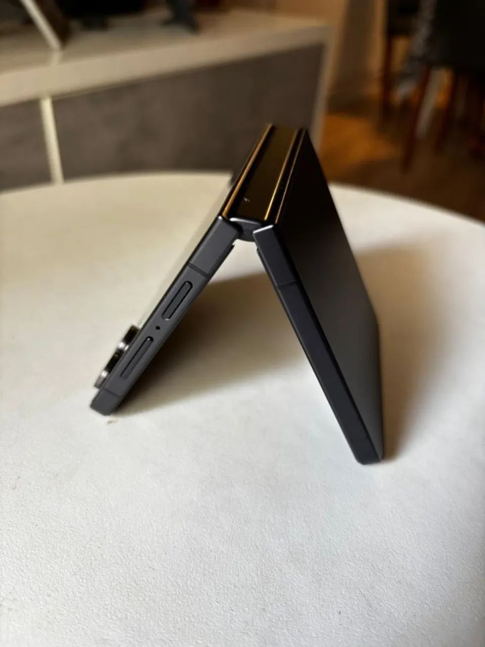 Samsung Zflip 7 - Um mes de uso - troco por iPhone  - Foto 5