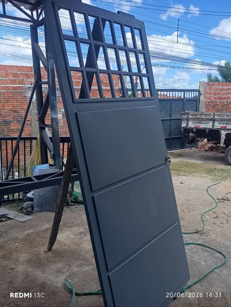 Metalúrgica (O FERRO COM FERRO  - Foto 3