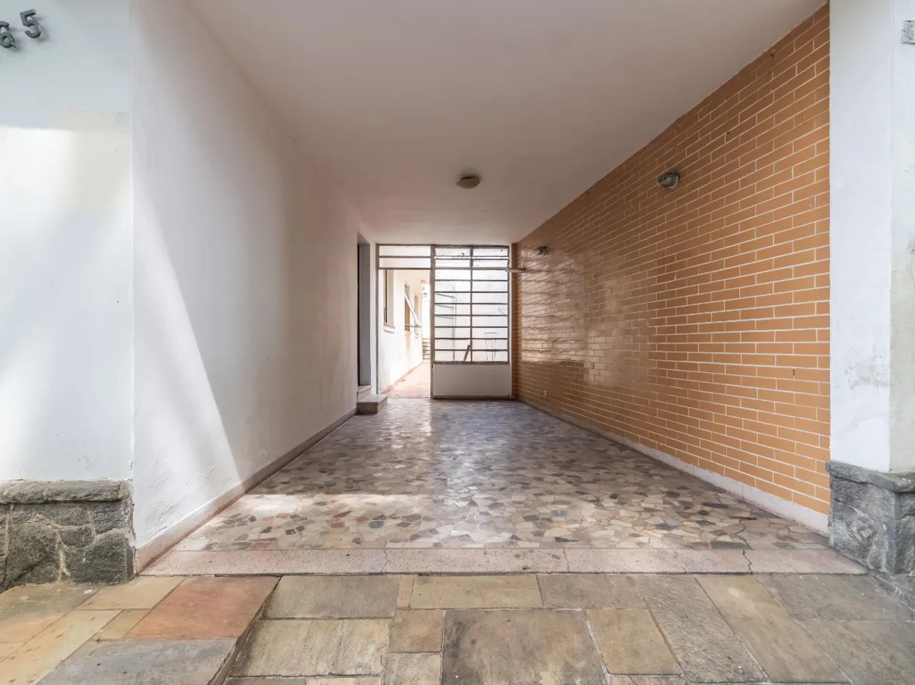 Casa para venda em Lapa com 6 quartos, sendo 2 suítes, 132m² - Foto 2