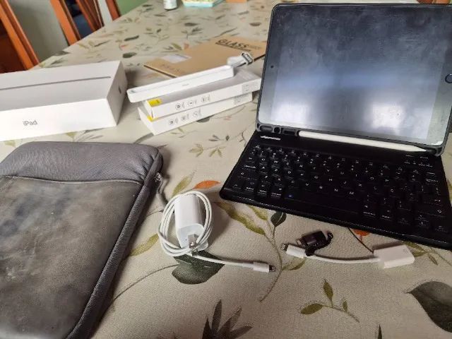 ? iPad 9ª Geração 64 GB + Teclado + Caneta + Acessórios<br>