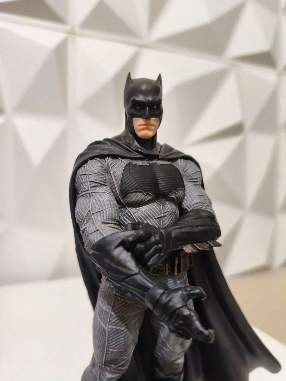 Boneco de coleção Batman com a base - Foto 2