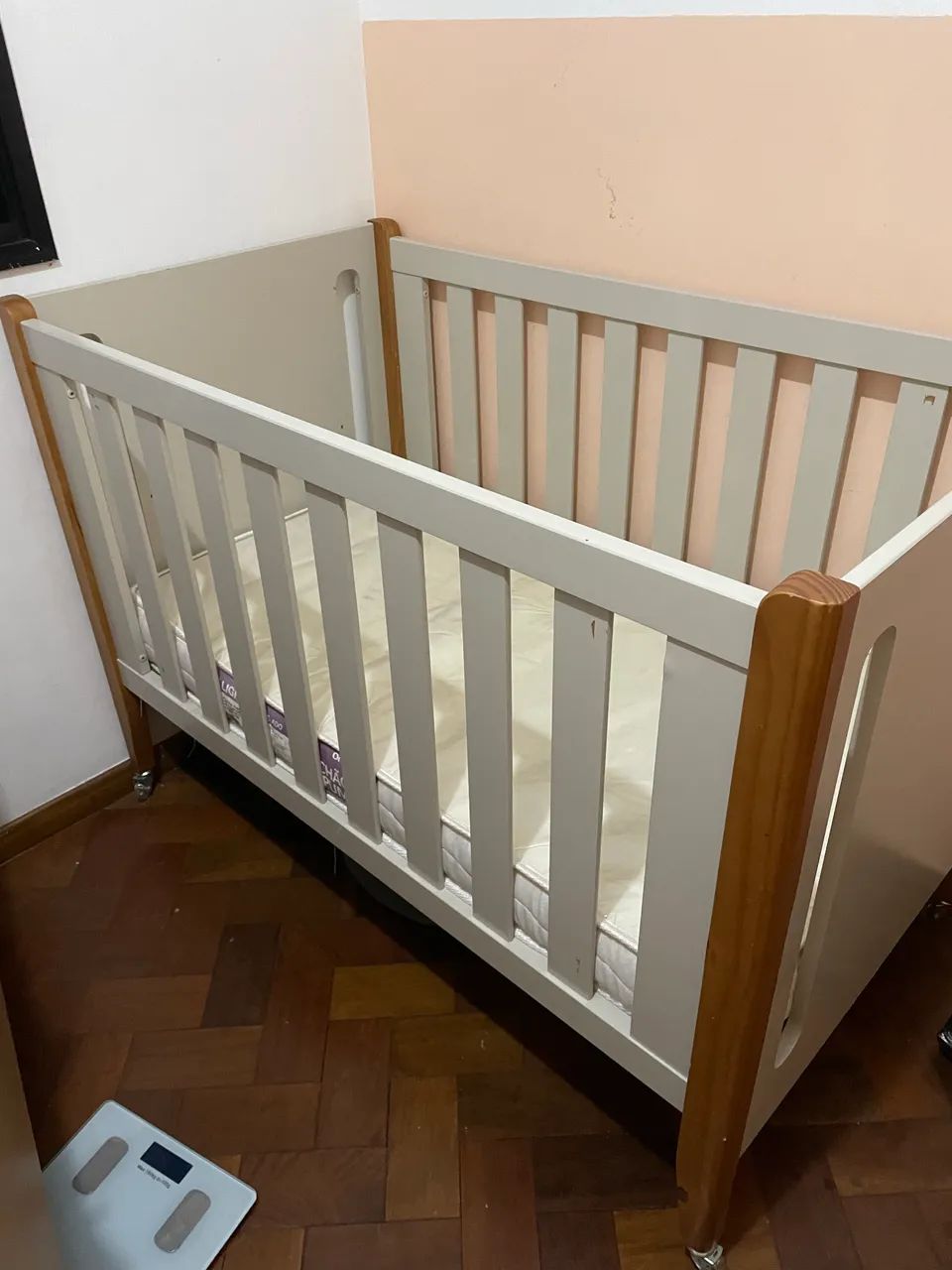 Berço De Bebê Com Rodinha + Colchão 