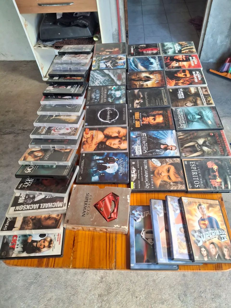 41 DVDS originais contando coleção completa do super man - CDs