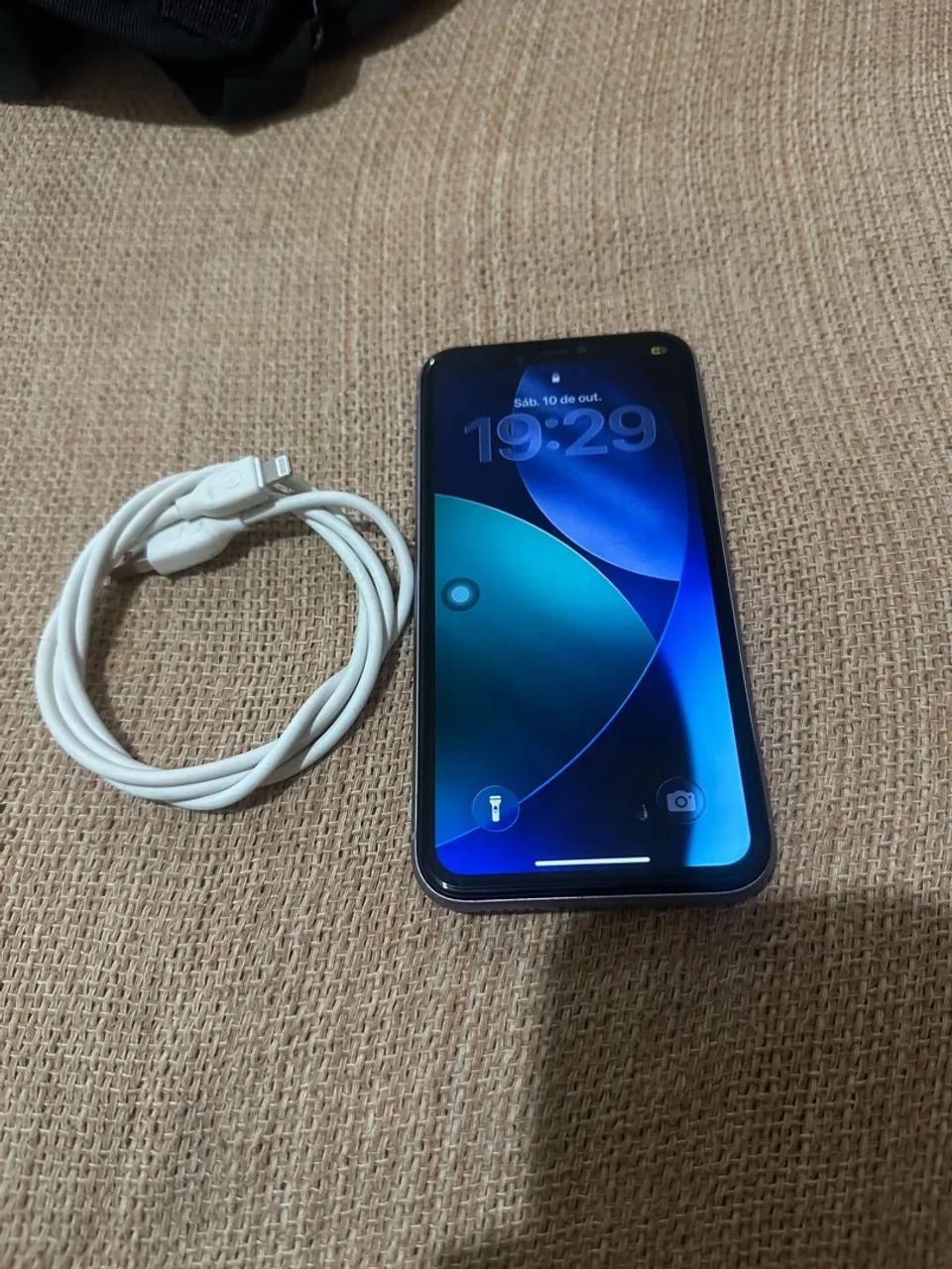 Vendo iPhone 11 lilás 64gb - Foto 2