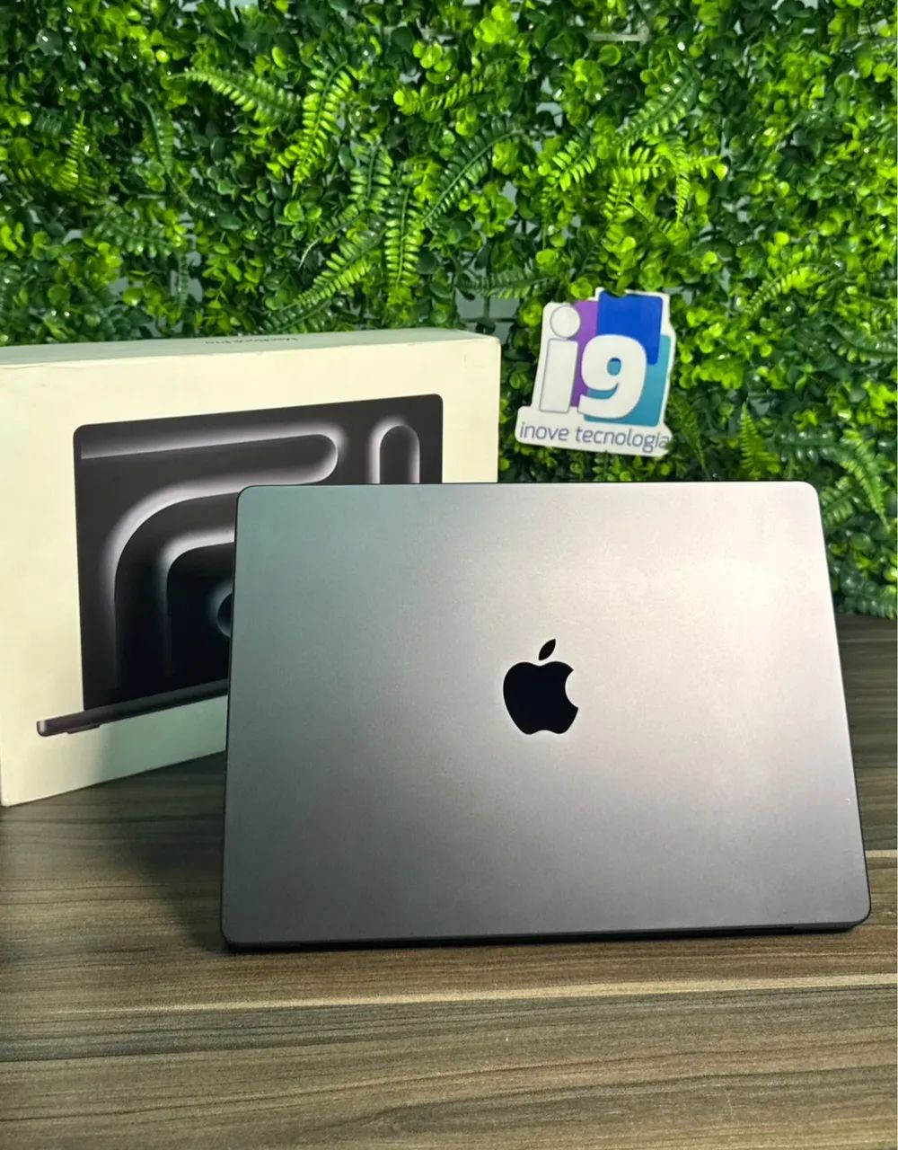 MacBook PRO M3 2023 M3 PRO 18GB 512GB SSD 103 ciclos Com fonte
