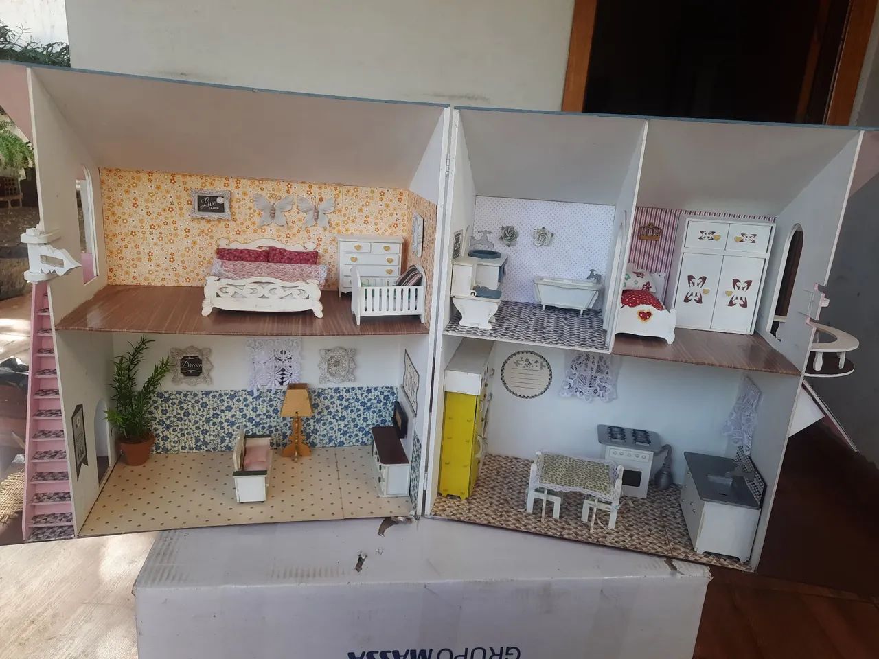 Casinha da Polly de madeira