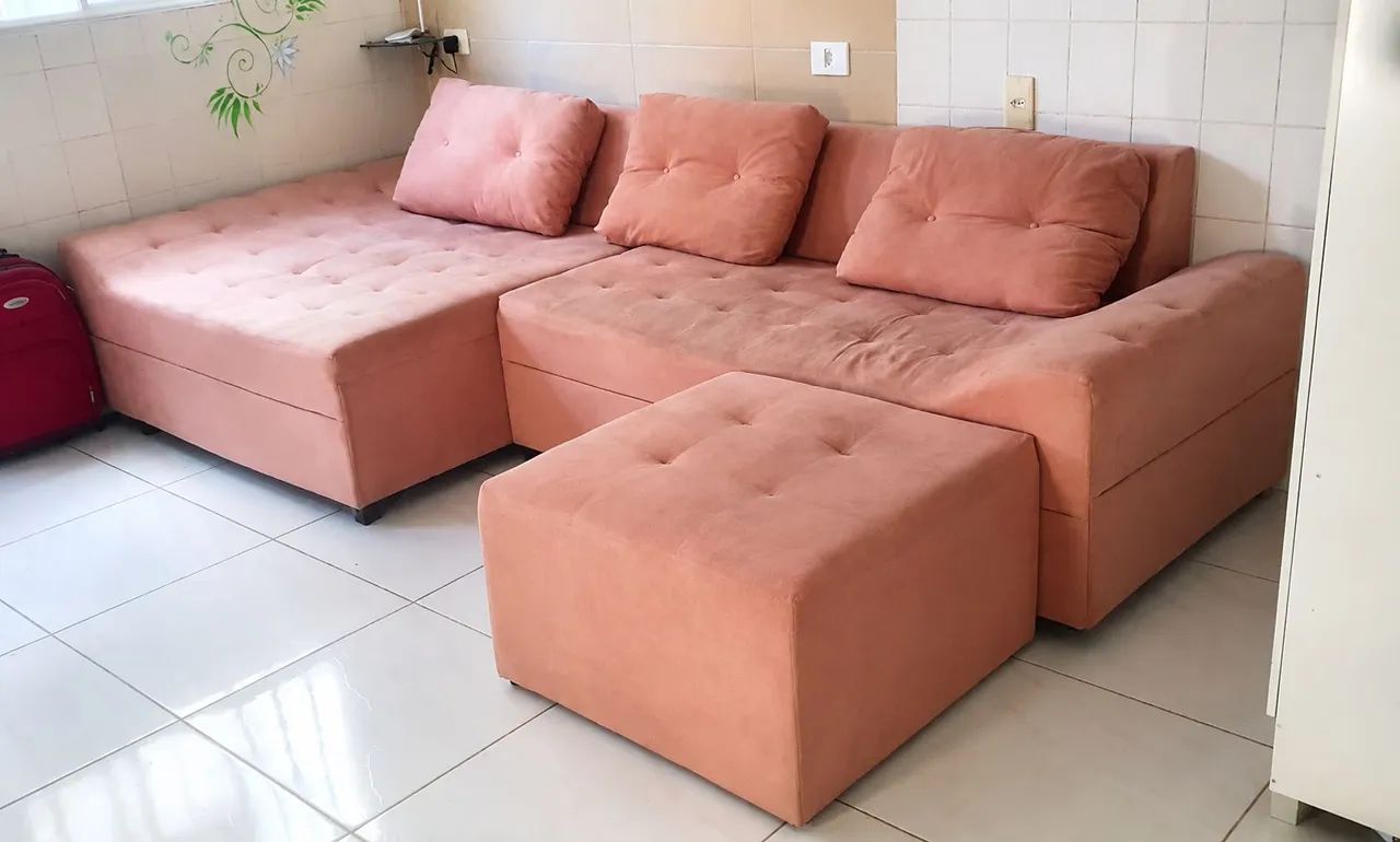 Sofá Estofado de Canto Leblon com Puff (usado)
