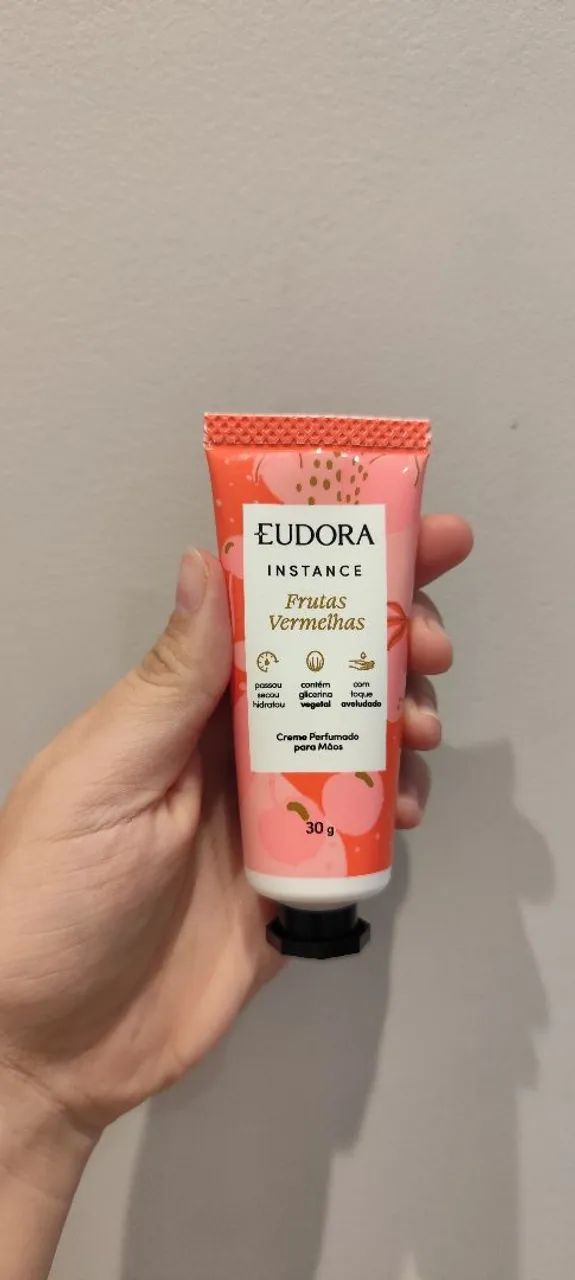 Hidratante Perfumado para Mãos Eudora Instance Frutas Vermelhas