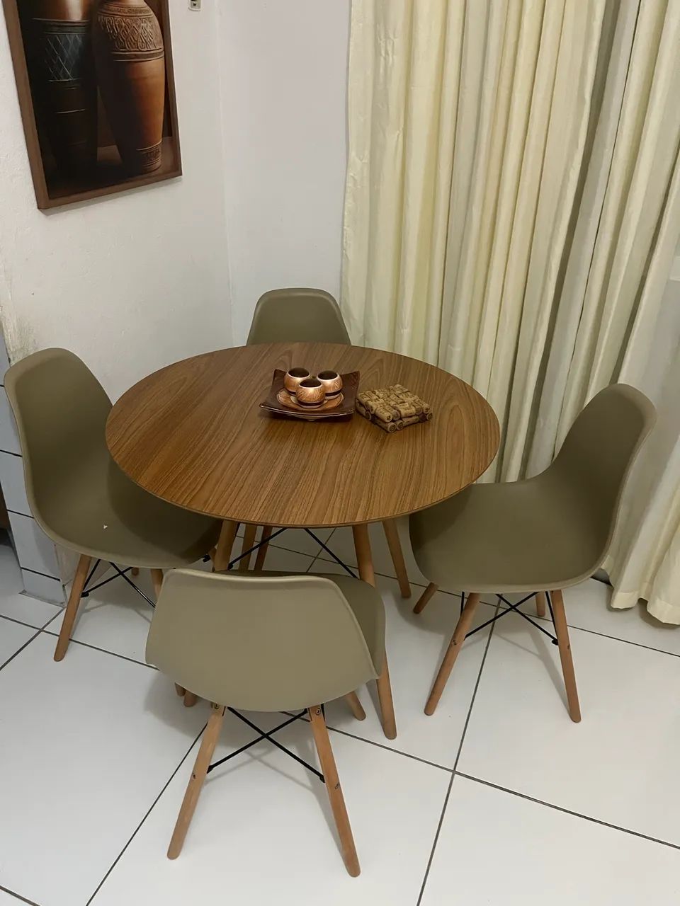 Cadeira Charles Eames Eiffel - cor bege  - Foto 2