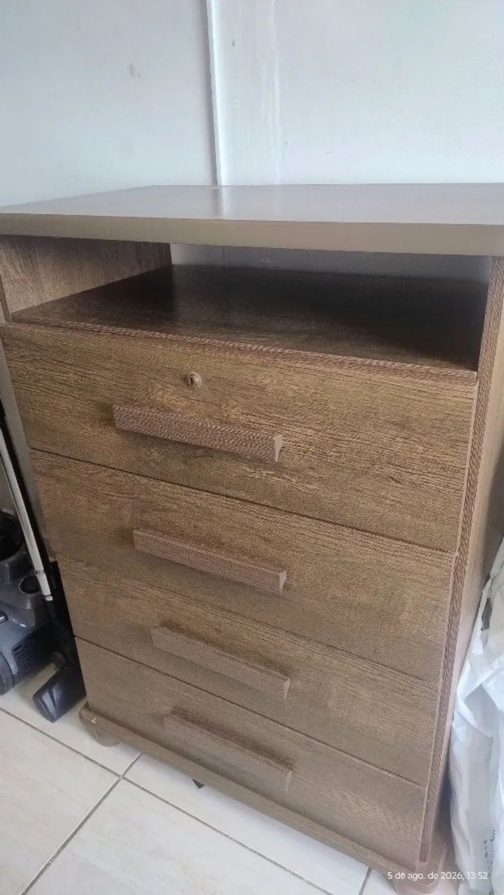 Cômoda com 4 gavetas  - Foto 2