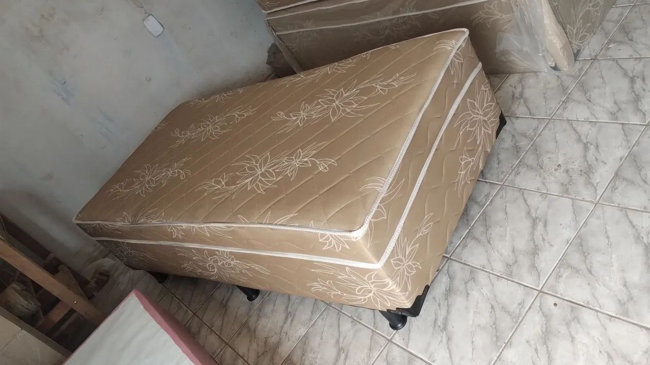 Cama box solteiro luxo usada em boas condições  - Foto 3
