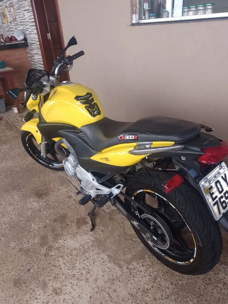 Vendo Cb 300 ano 2012 em ótimo estado. - Foto 2