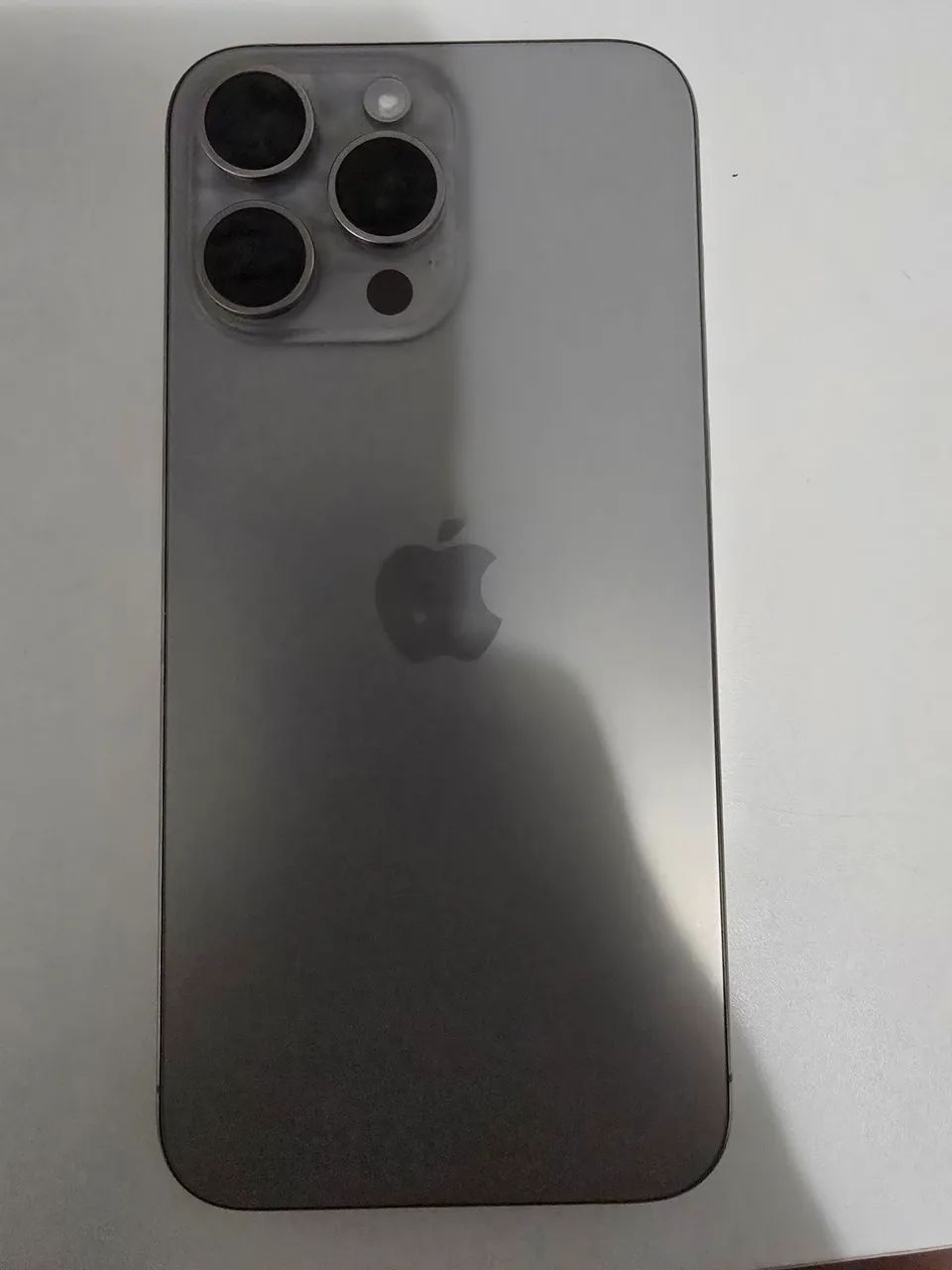 IPhone 15 Pro Max - Foto 4