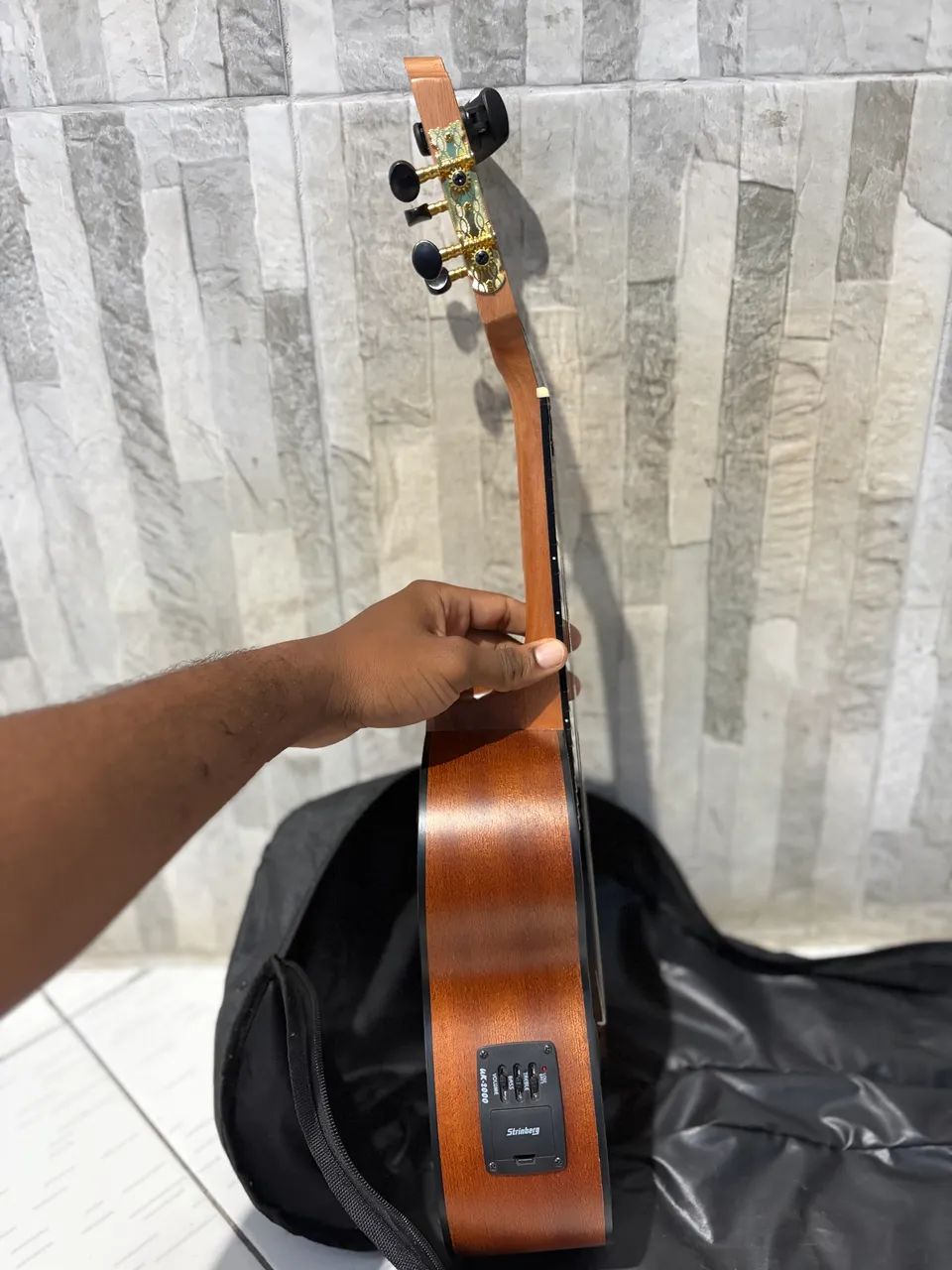 Cavaquinho elétrico  - Foto 2