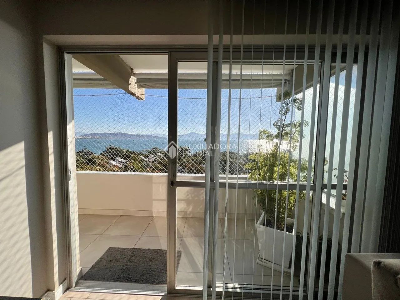 APARTAMENTO COM VISTA MAR E ACESSO PRIVATIVO À PRAIA - CANAJURÊ - Foto 5