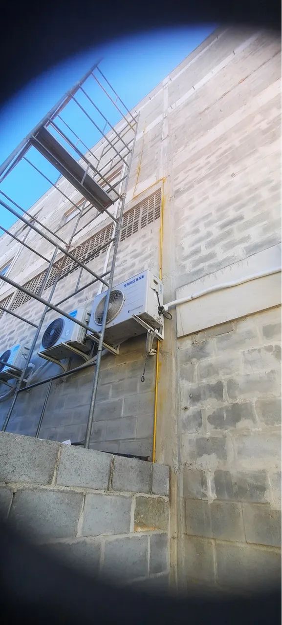 Tubulação de multicamada e cobre e manutenção 
