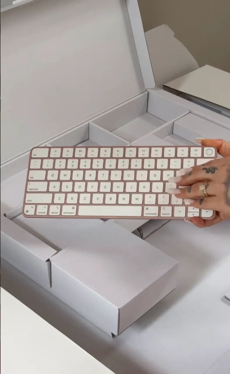 Apple iMac 24? M3 8GB 256GB Rosa ? | Magic Keyboard + Mouse  (Com NF!) - Foto 5