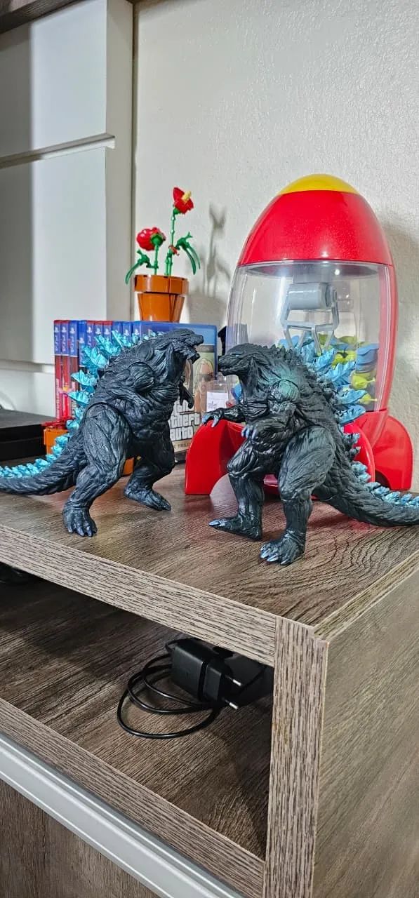 Lote de figuras do Godzilla e Shin Godzilla - Foto 3