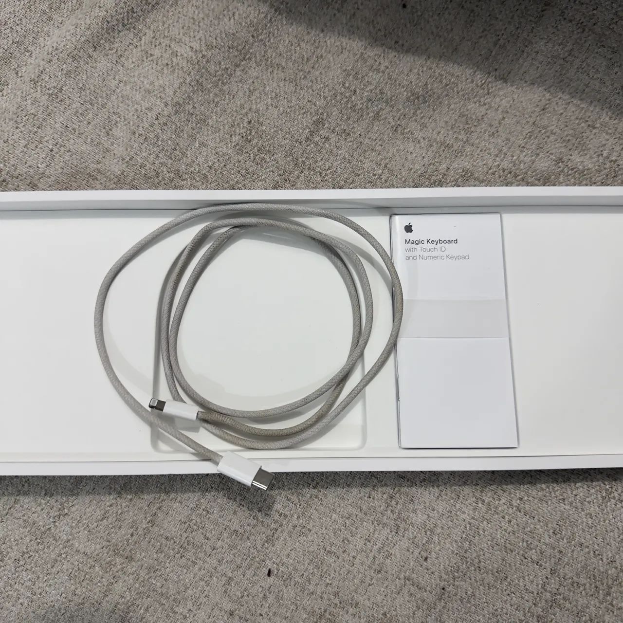 Magic Keyboard Apple com Touch ID - Pouco Usado - Foto 4