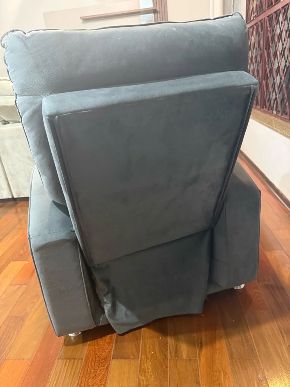 Poltrona reclinável seminova sem defeitos - Foto 5