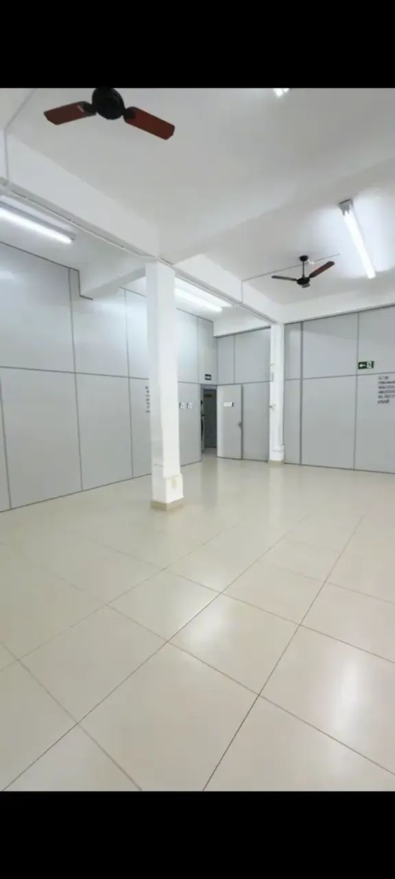 Sala comercial para locação no Centro !