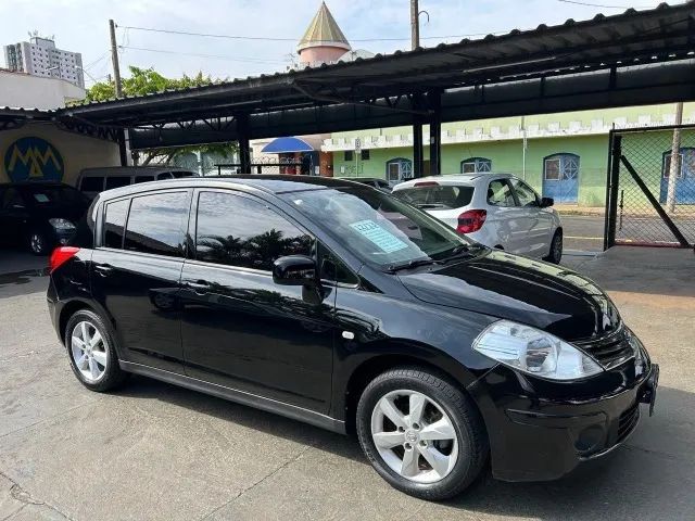 Nissan Tiida 2013
