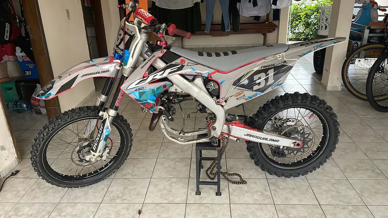 Quadro crf450 2010 acompanha motor desmontado junto com todas as peças 