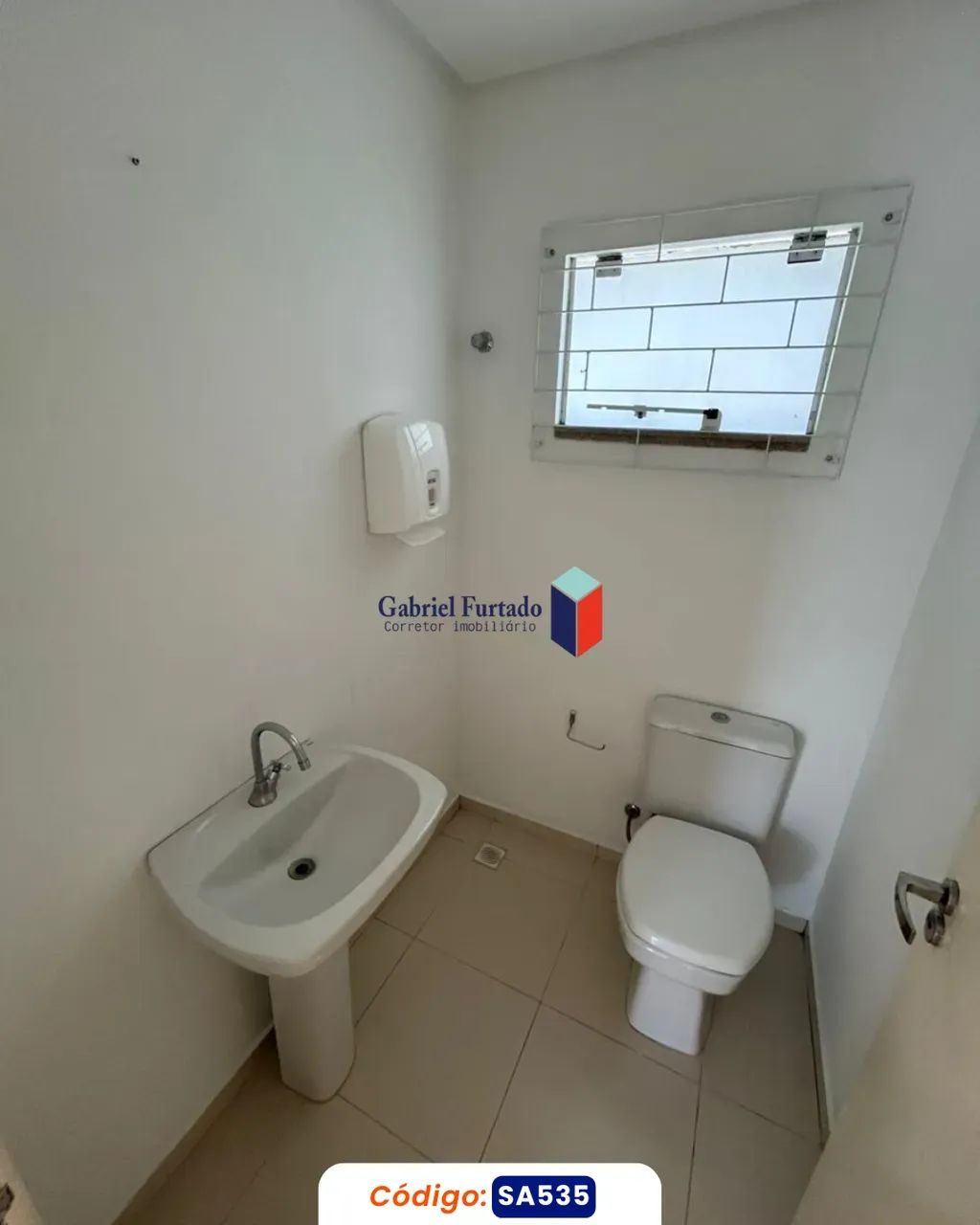 Sala Comercial para Aluguel  Centro de Tijucas - Foto 3