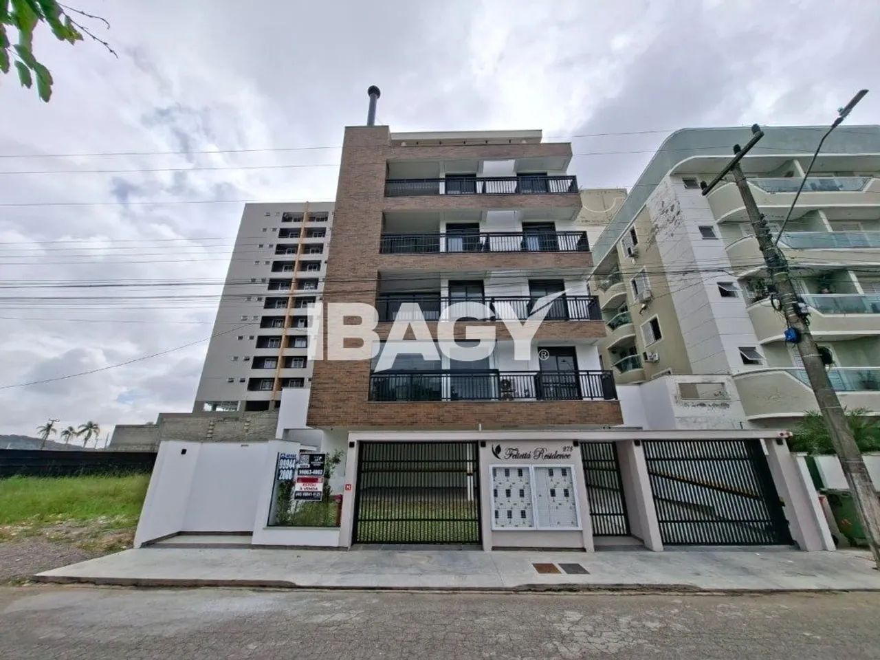 Excelente Apartamento 2 dormitório(s) em Pedra Branca - Palhoça