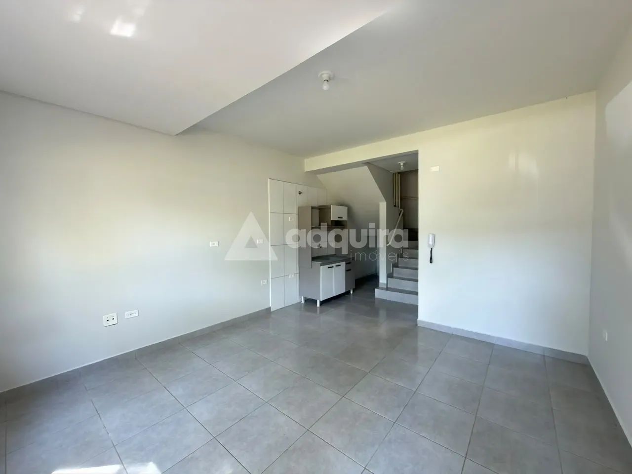 SOBRADO EM UVARANAS A 250 METROS DA UEPG - Foto 3