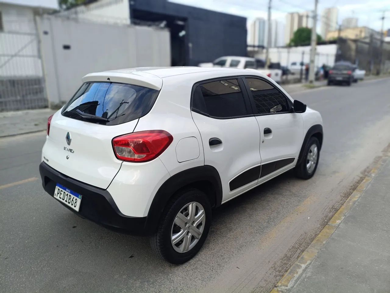 Renault Kwid Outsider 1.0 Flex 12V 5P Mec. 2020 - Foto 3