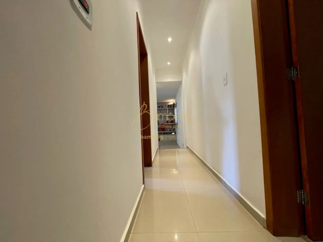condomínio Iolanda casa com 550m² Área útil - Foto 3