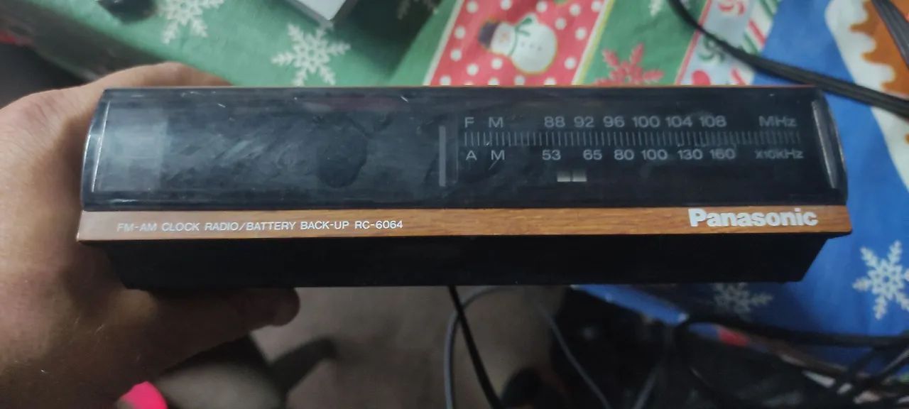 Rádio relógio Panasonic # - Foto 2