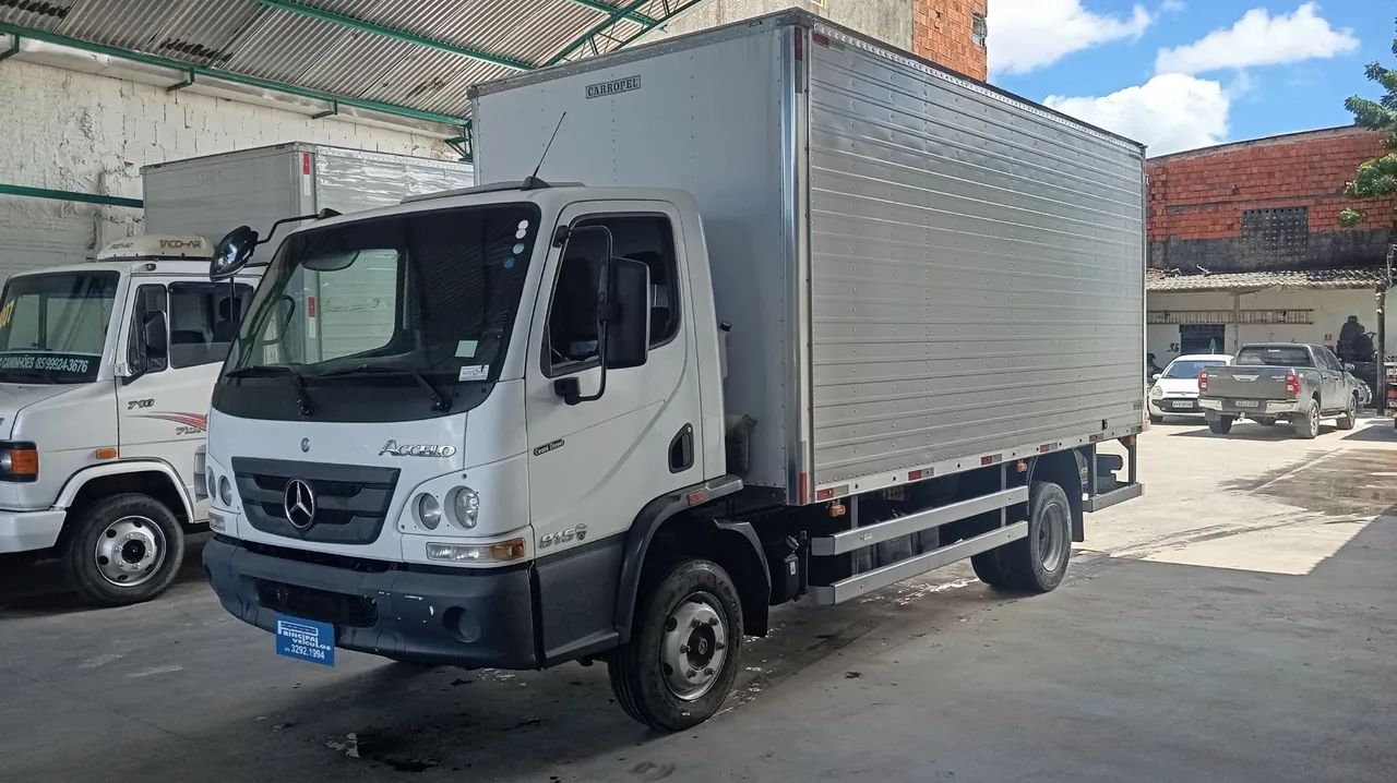 Mercedes Accelo 815 2022