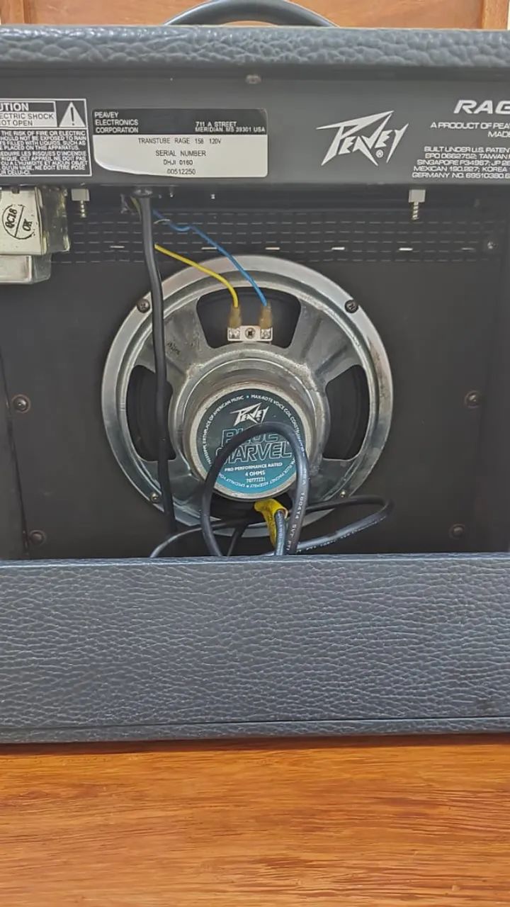 Amplificador 15w Peavey Rage 158 - 127V - Foto 3