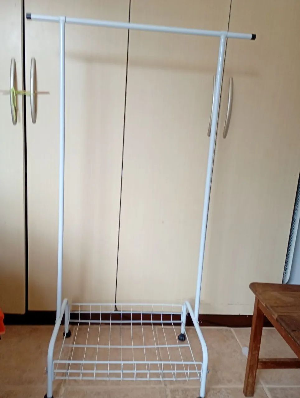 Arara de roupas - Foto 2