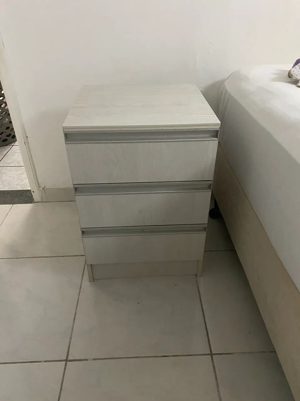 PARA LEVAR LOGO Mesa de cabeceira 100% MDF