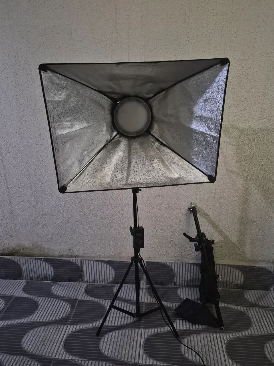 Softbox 50 x 70 com tripé, LED e Dimmer