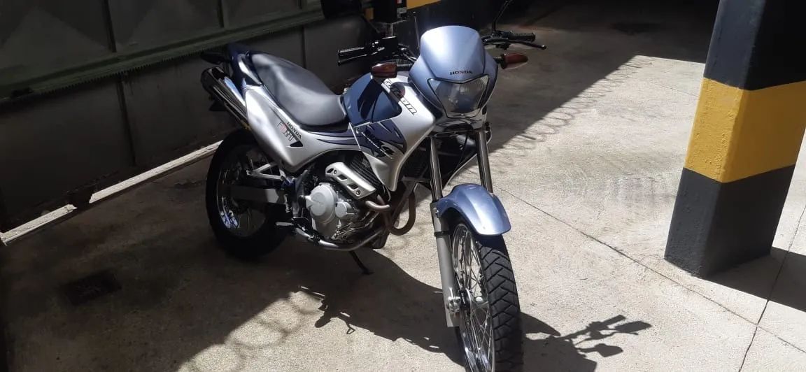 Falcon NX400 2007 - Foto 4