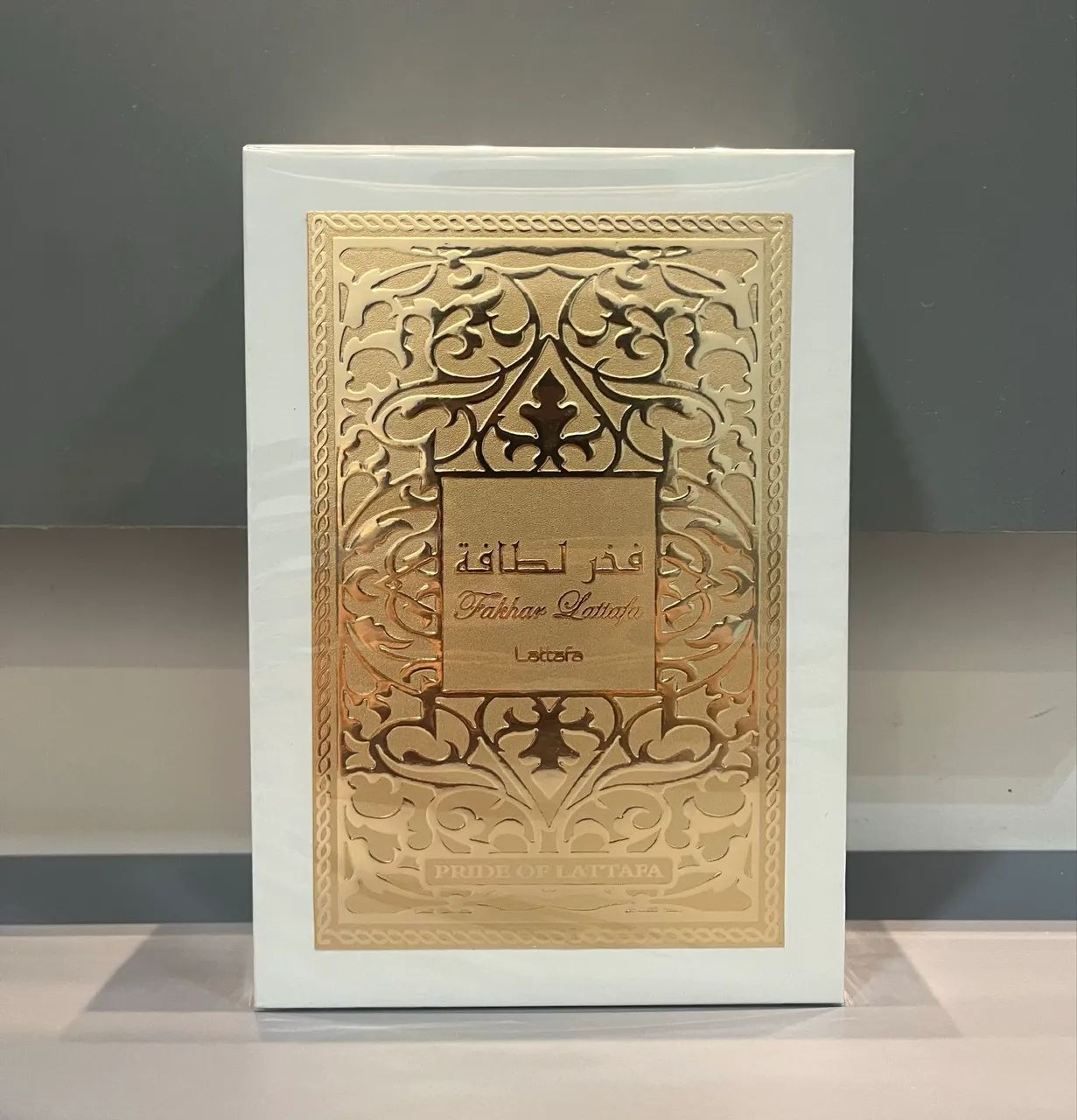 Perfume árabe Fakhar Rose 